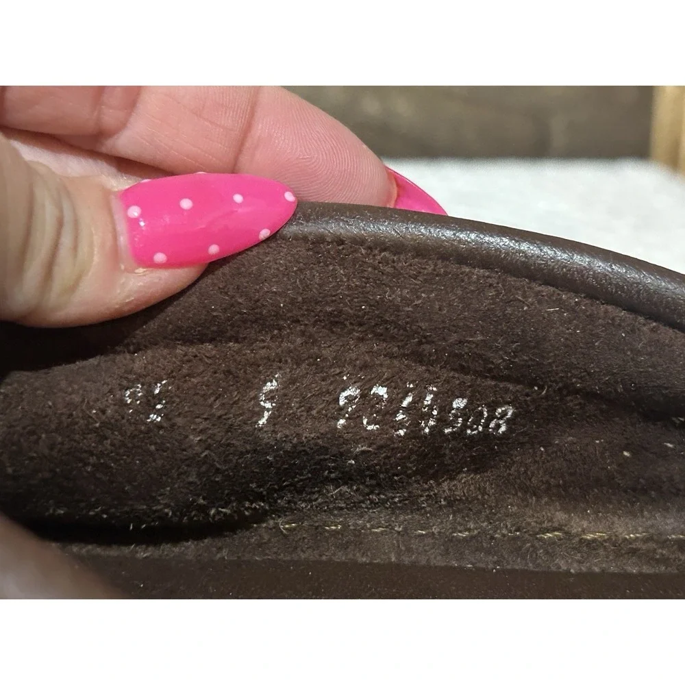 Minnetonka‎ Men's Moosehide Brown Leather Loafer Moccasin Slipper Size 9